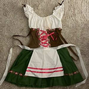 Oktoberfest dirndle